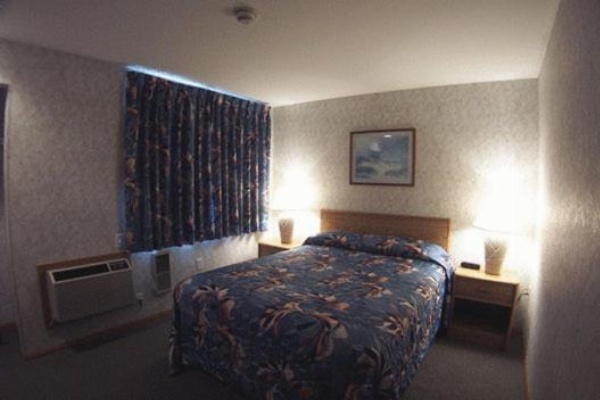 Sea Spray Motel image 14